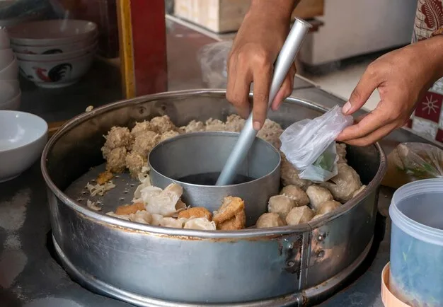 Bakso street food indonesia