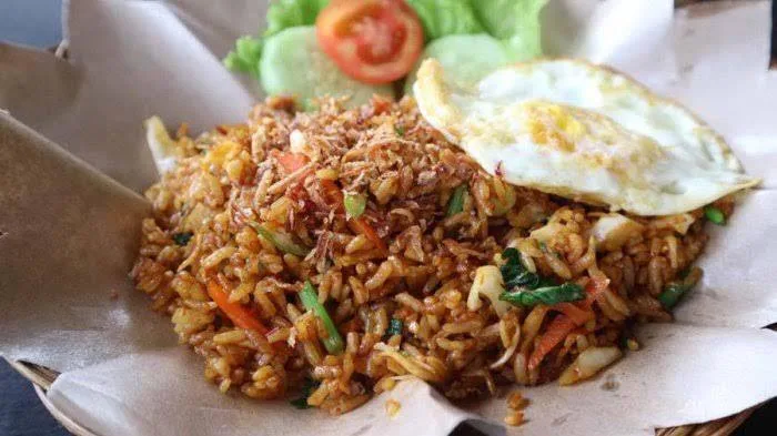 Nasi Goreng street food indonesia