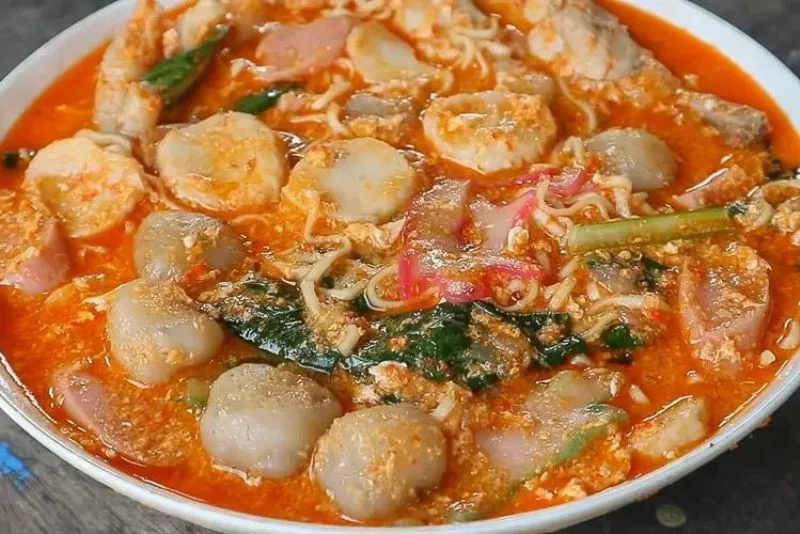 Seblak street food indonesia